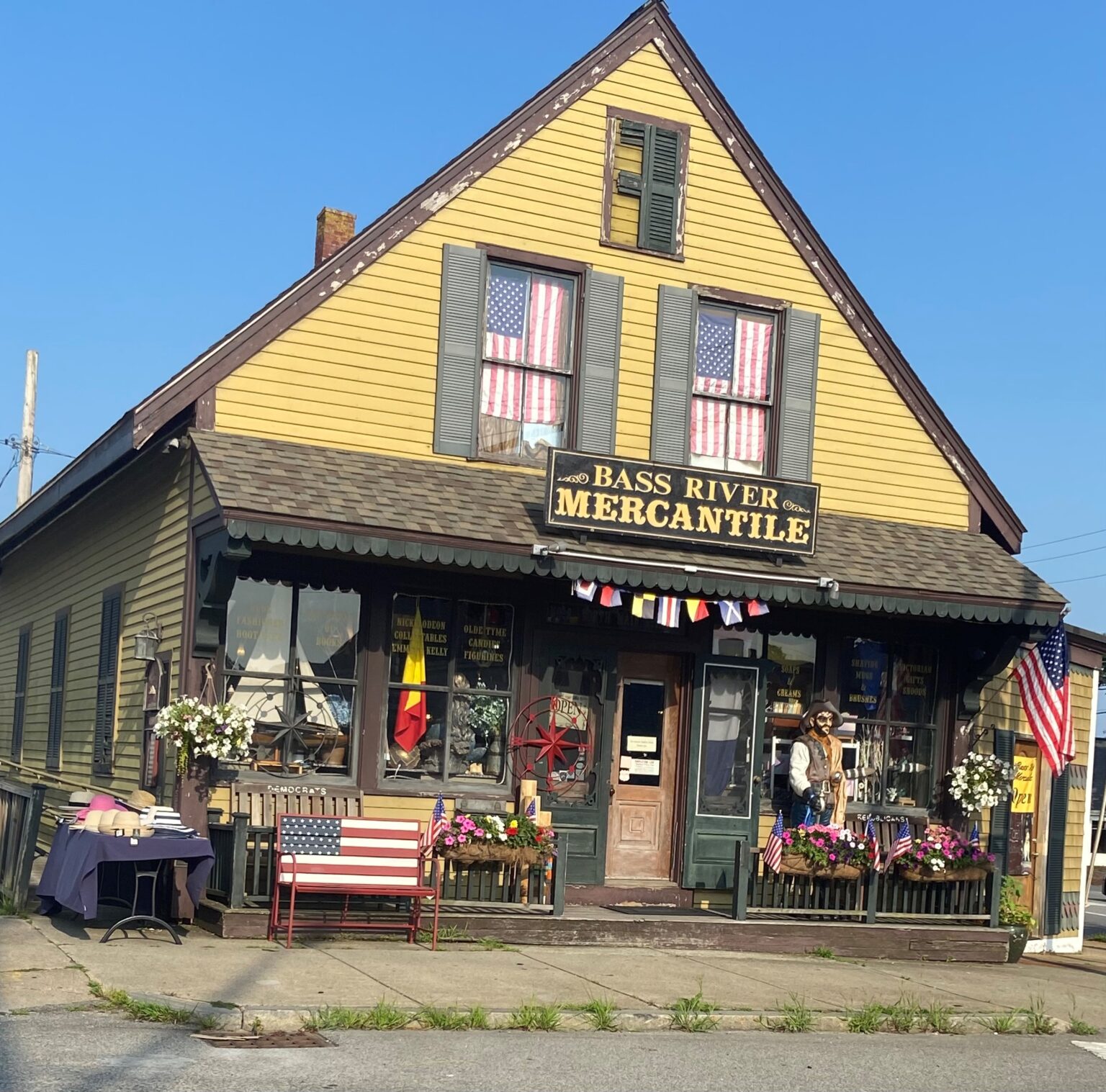 The Bass River Mercantile – Yarmouth Chamber Of Commerce